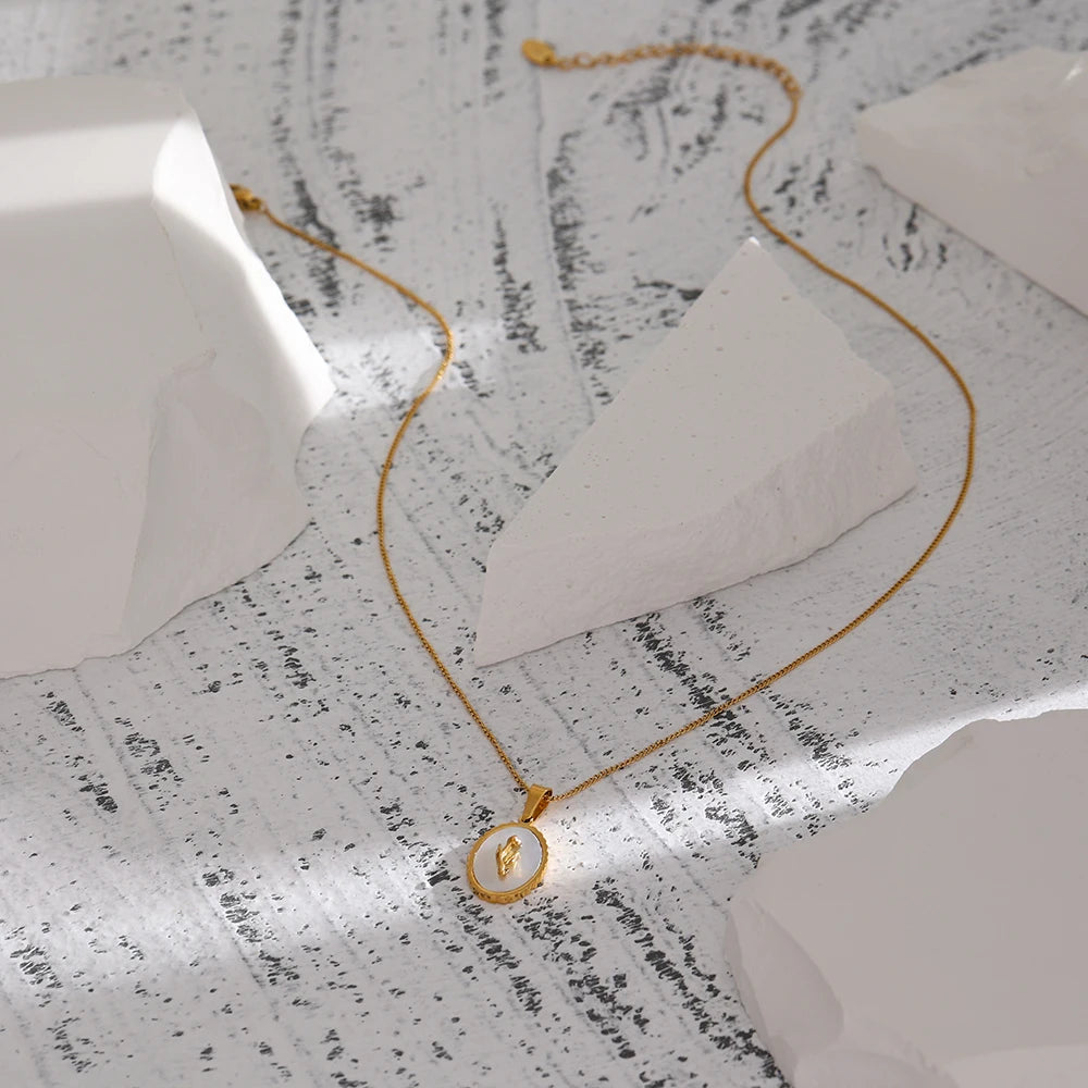 Oval Cameo Pendant Necklace
