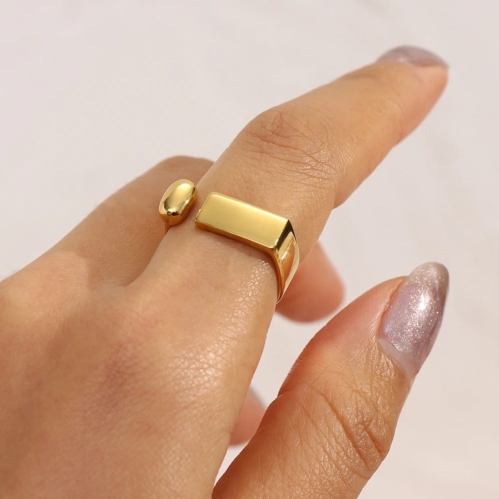 Geometric Open Band Ring