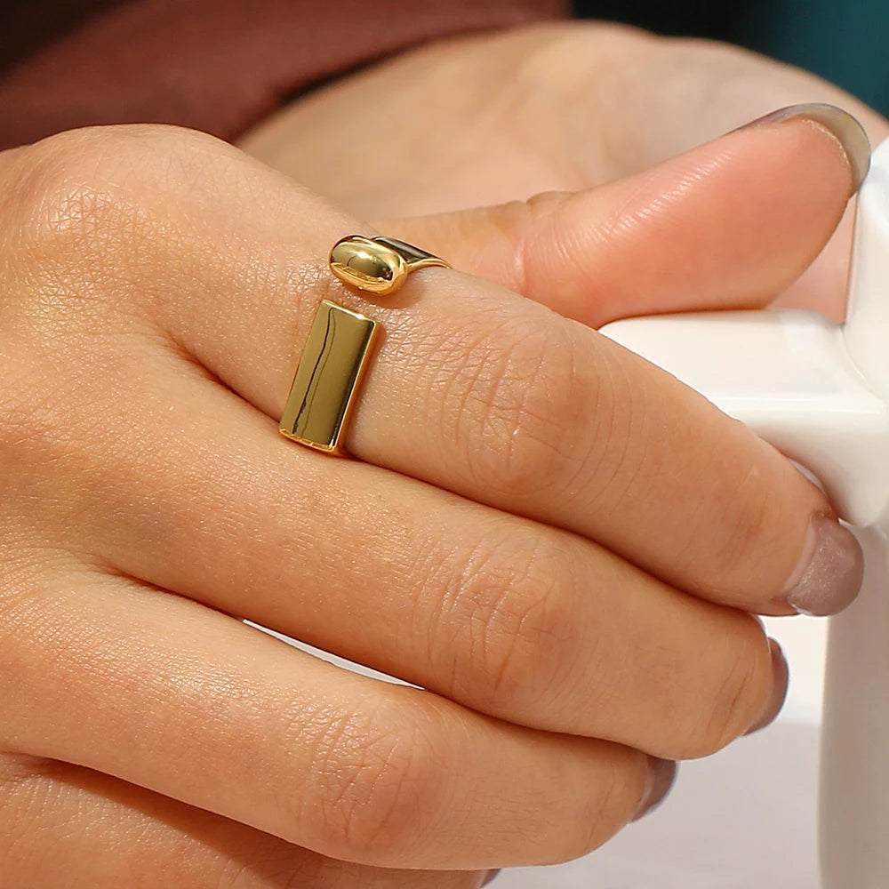 Geometric Open Band Ring