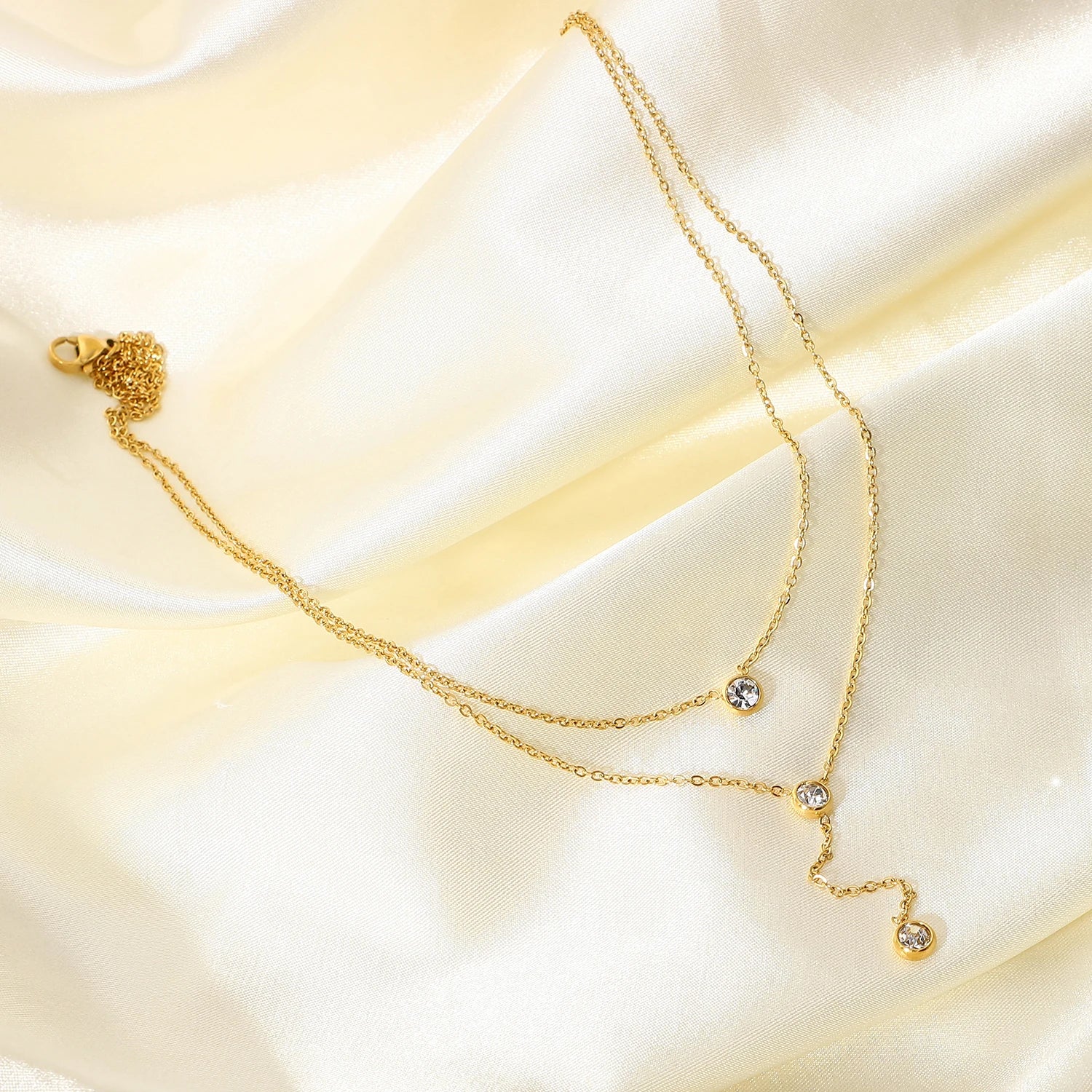 Dainty Layered Pendant Necklace