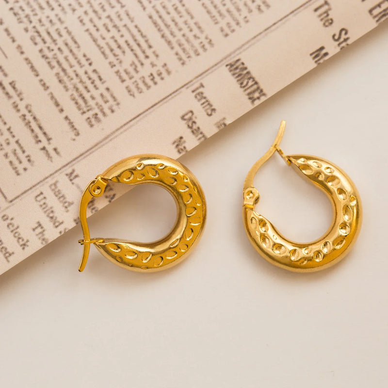 Moira Oval Earrings