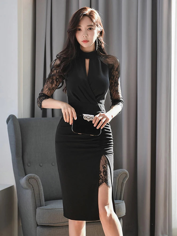 Elegant Lace Detail Midi Dress