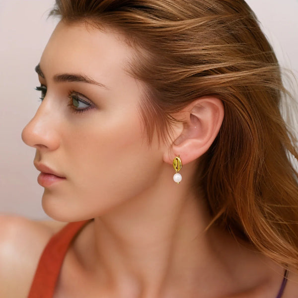Zenya Shell Earrings