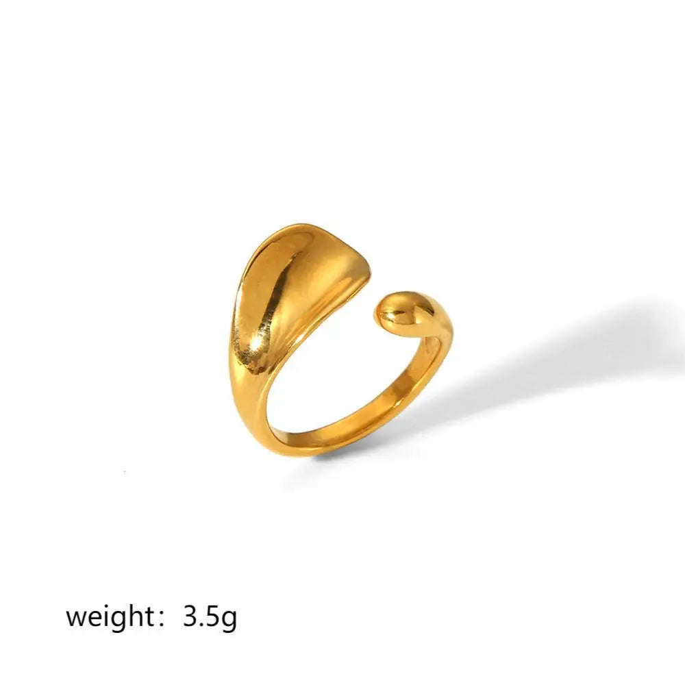 Statement Gold Ring Set