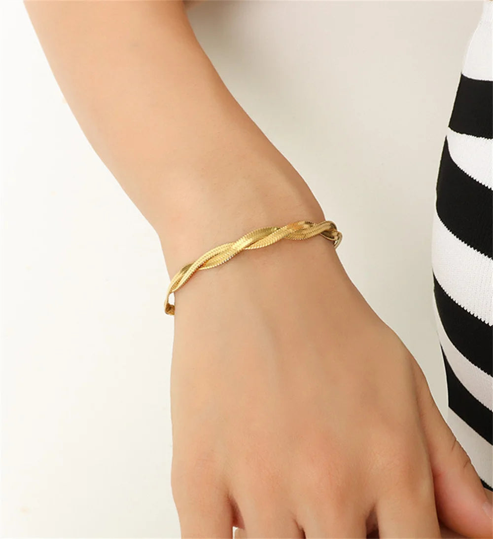 Wavy Herringbone Bracelet