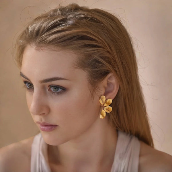 Elvi Flower Earring