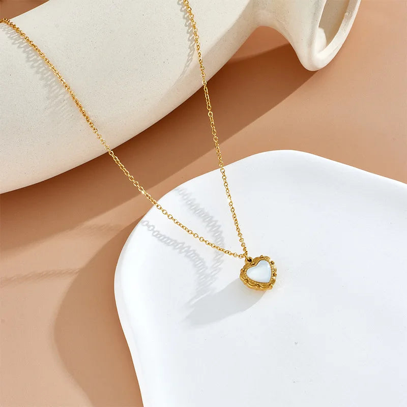 Vintage Heart Pendant Necklace