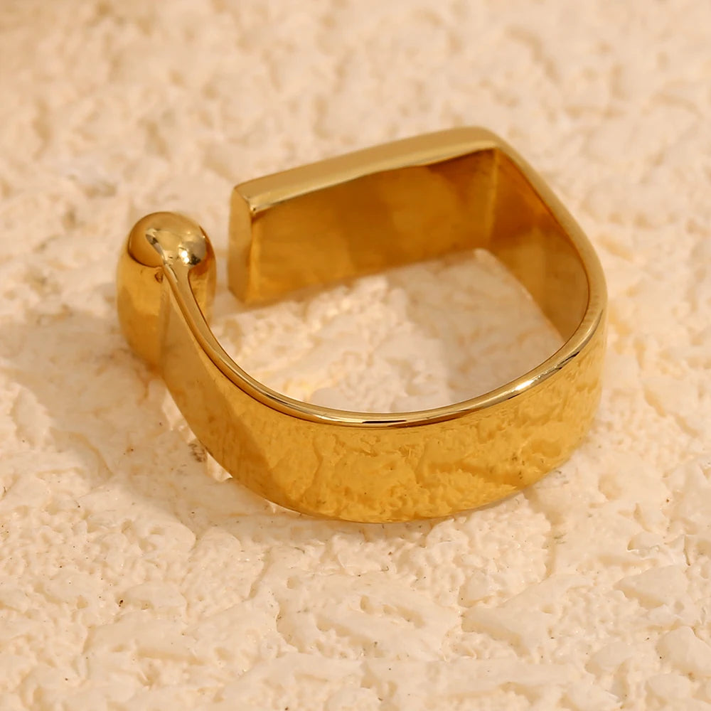 Geometric Open Band Ring