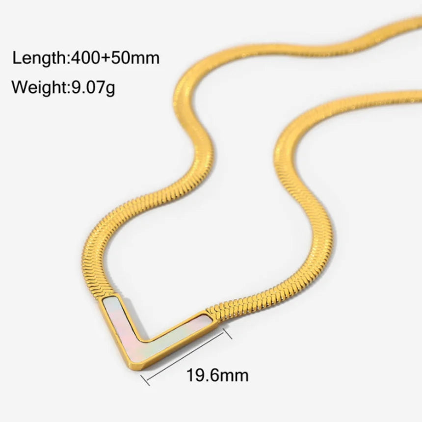 V-Shaped Pendant Necklace