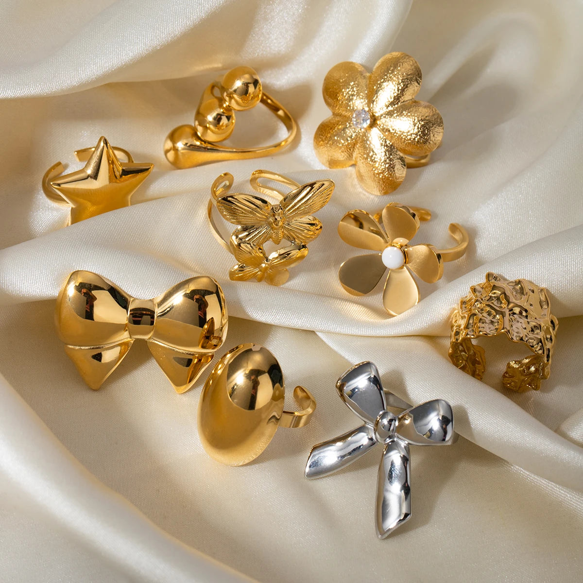 Iconic Motif Statement Ring Set