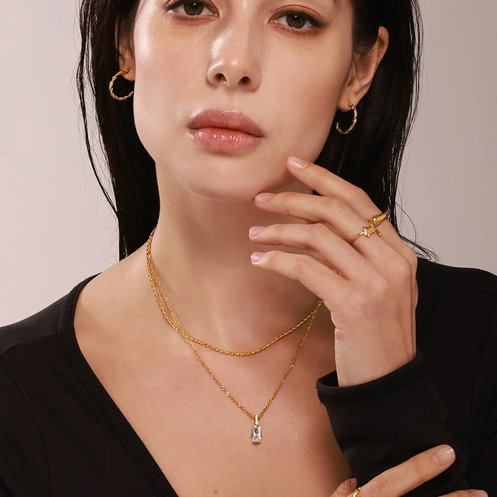 Minimalist Layered Baguette Pendant Necklace