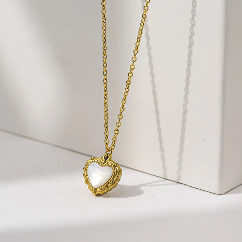 Vintage Heart Pendant Necklace