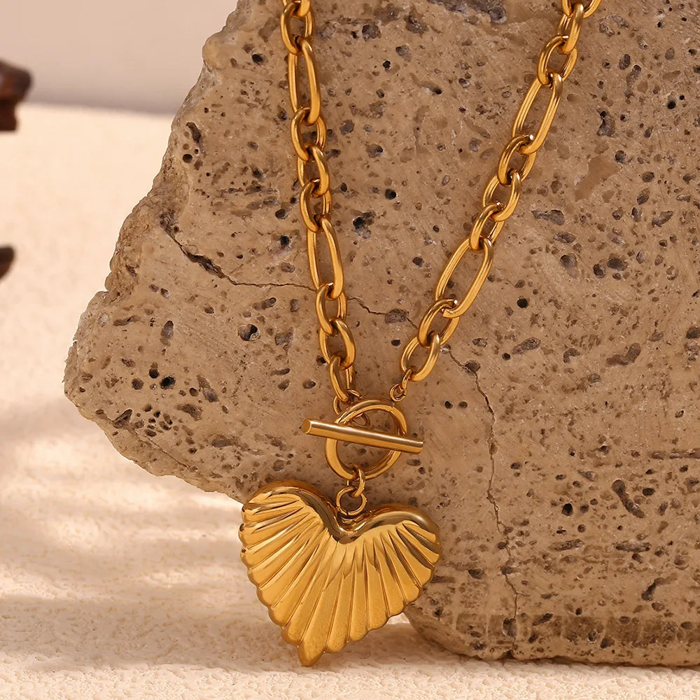 Golden Heart Pendant Necklace