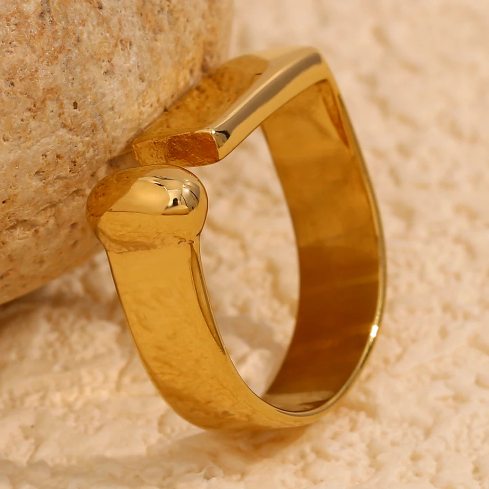 Geometric Open Band Ring