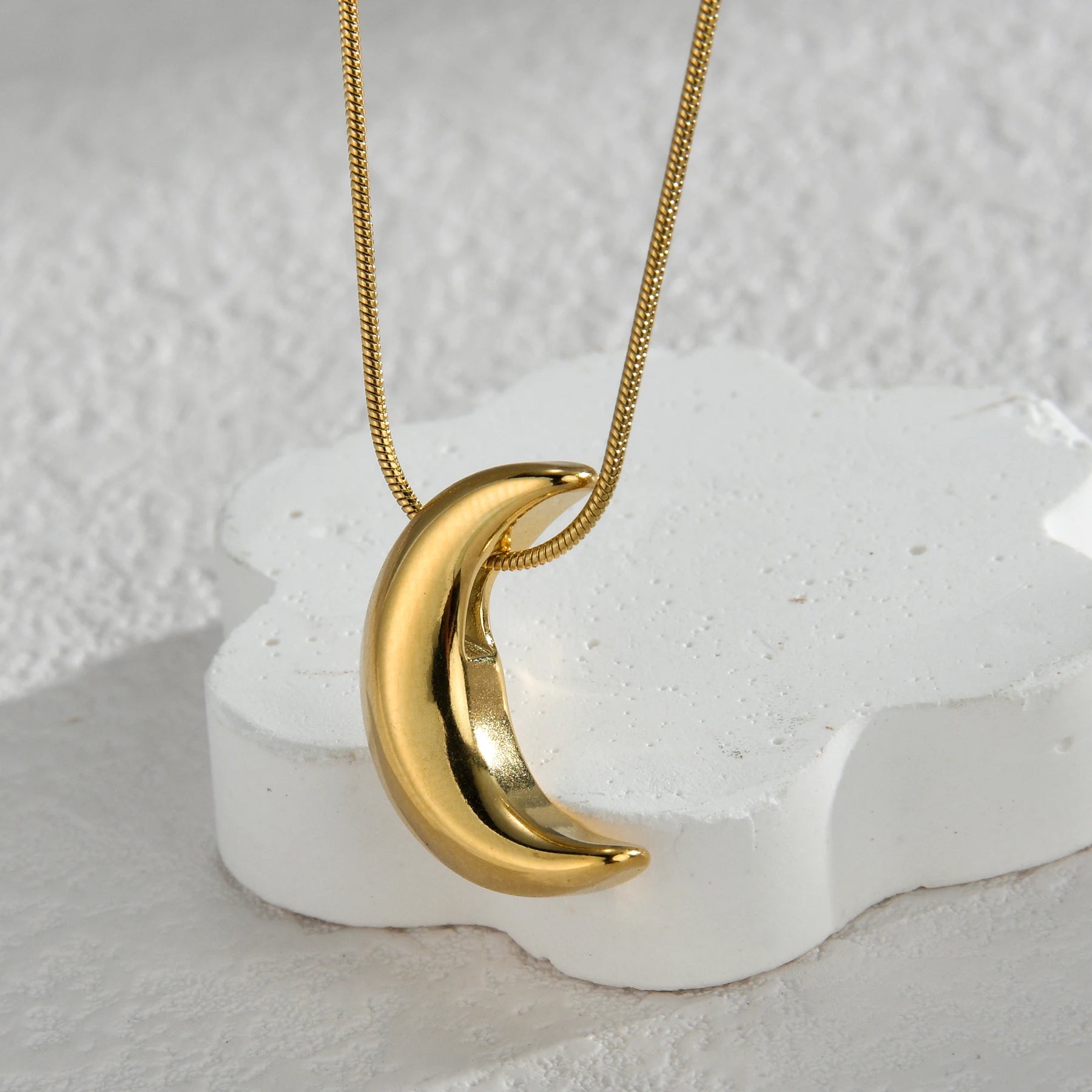 Bold Heart Pendant Necklace