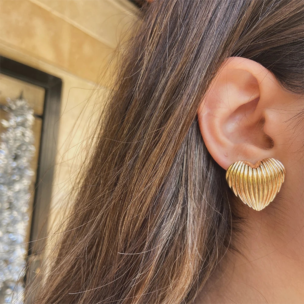 Vintage Shell Fan Stud Earrings