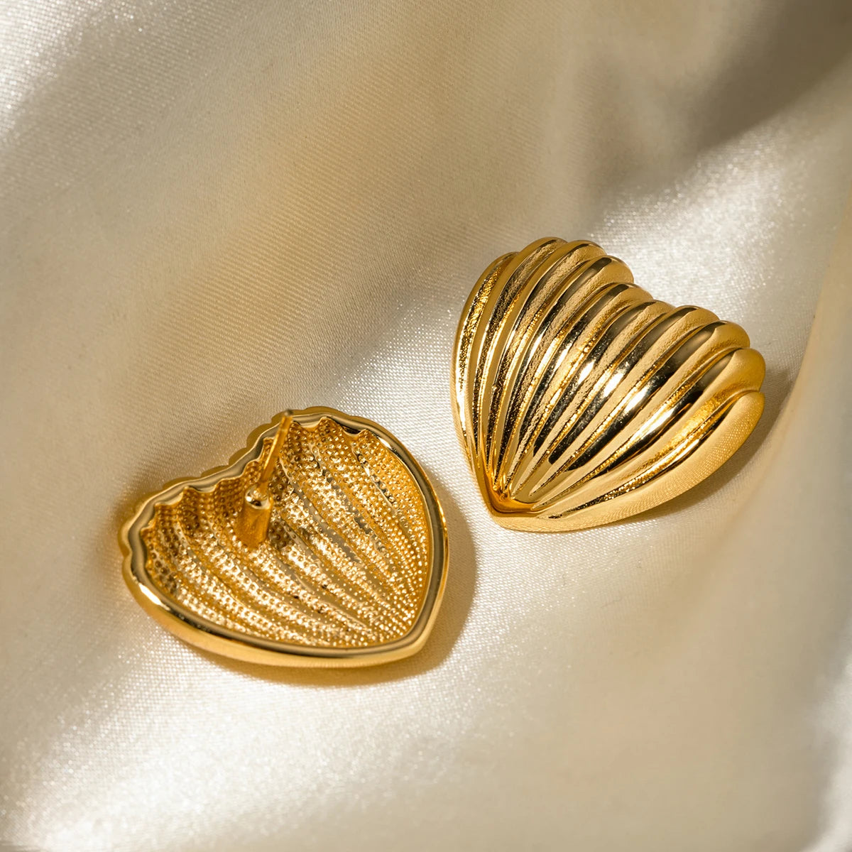 Vintage Shell Fan Stud Earrings