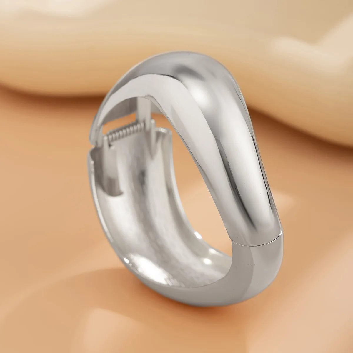 Bold Chunky Sculpted Cuff & Ring Set – Gold & Silver Finish