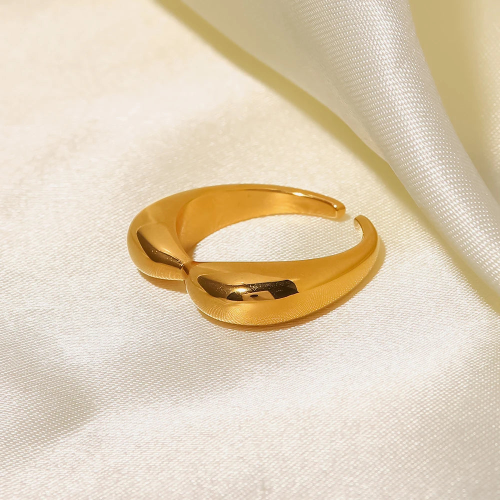 Bold Crossover Band Ring