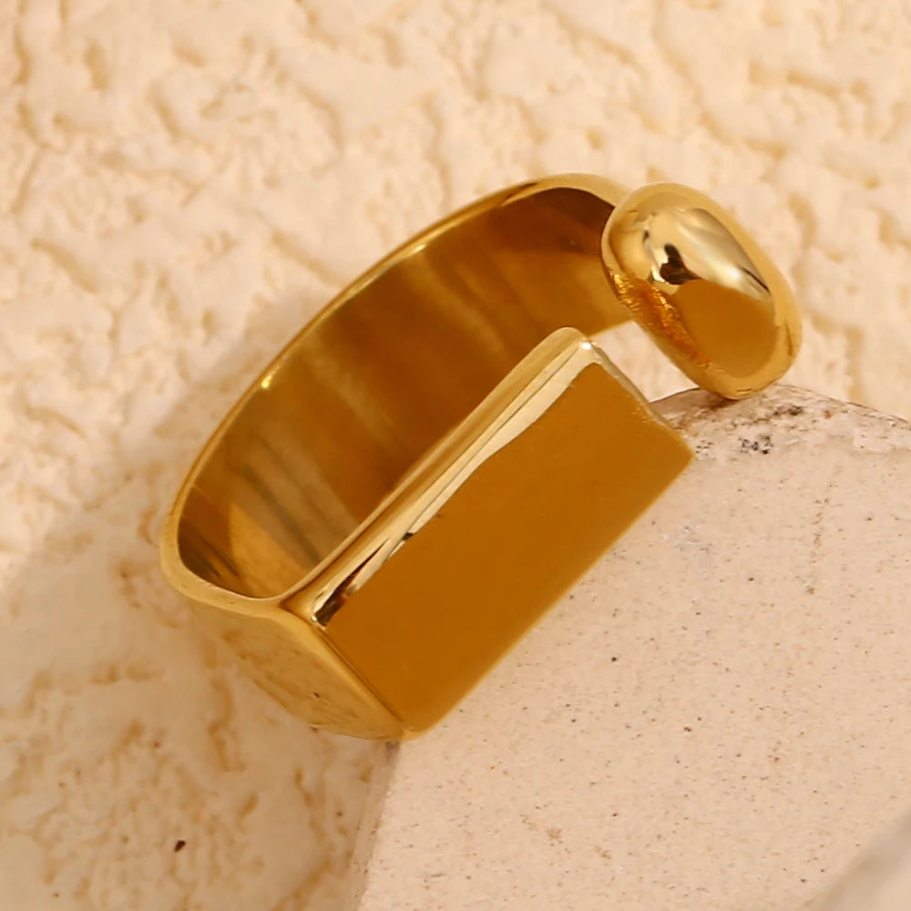 Geometric Open Band Ring