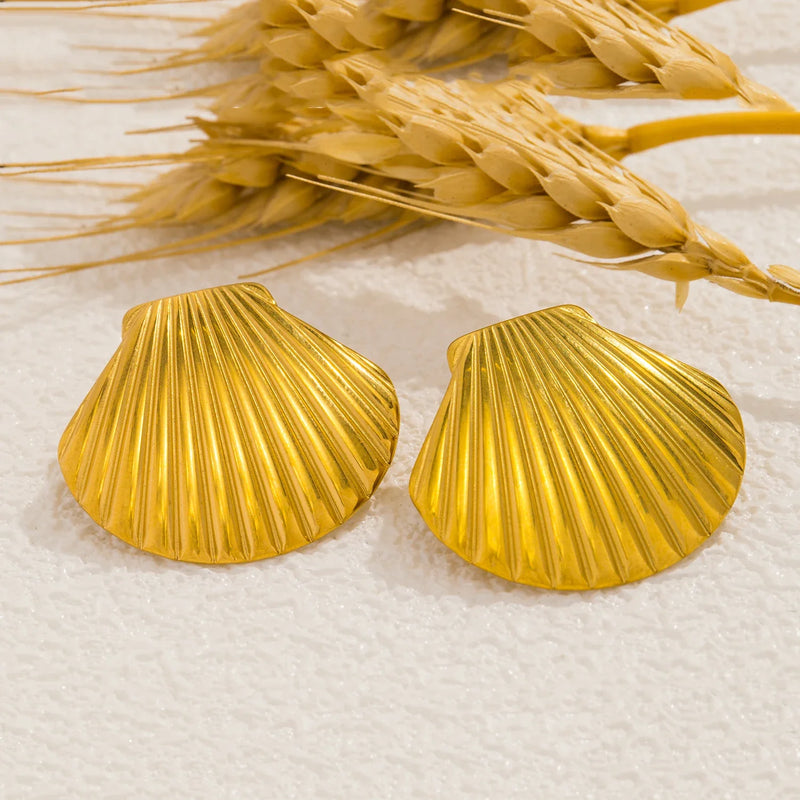 Shell Kavi Earrings