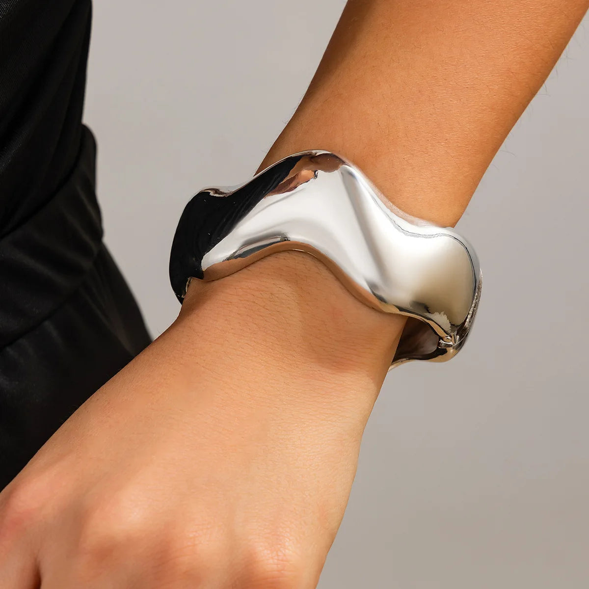 Bold Chunky Sculpted Cuff & Ring Set – Gold & Silver Finish