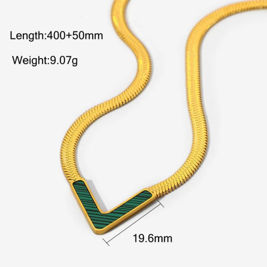 V-Shaped Pendant Necklace