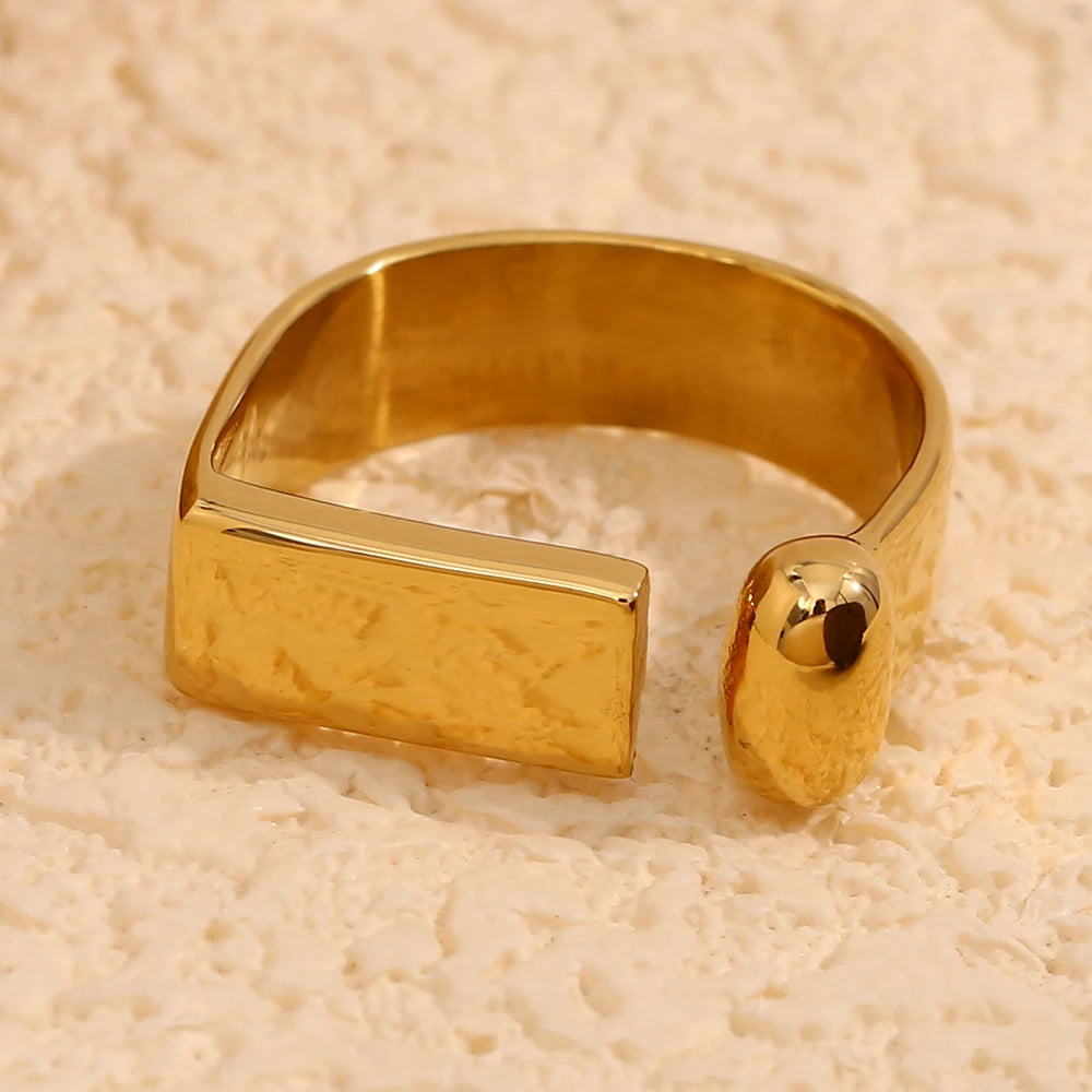 Geometric Open Band Ring