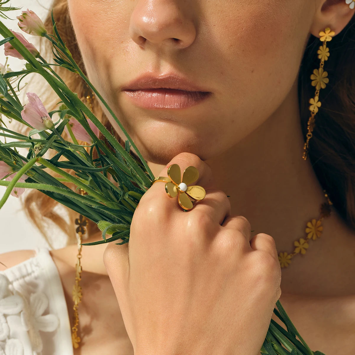 Iconic Motif Statement Ring Set